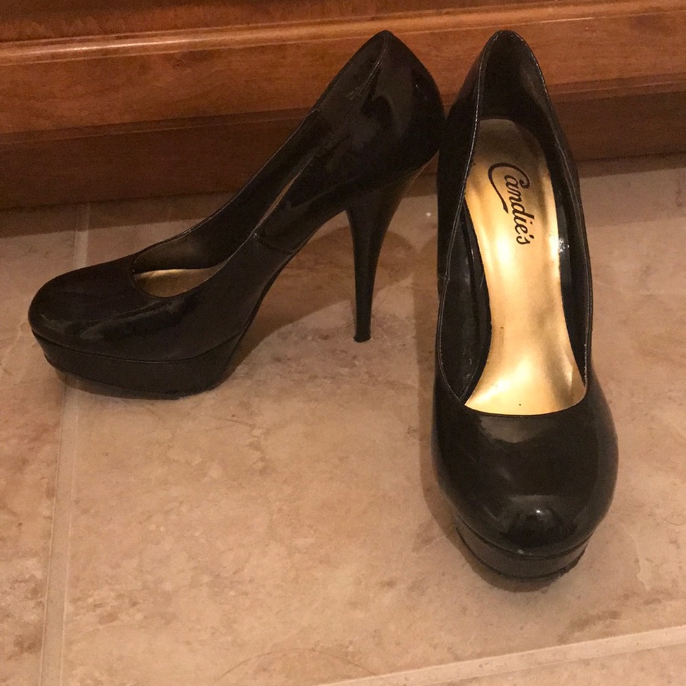 Candies Size 7.5 Black Heels